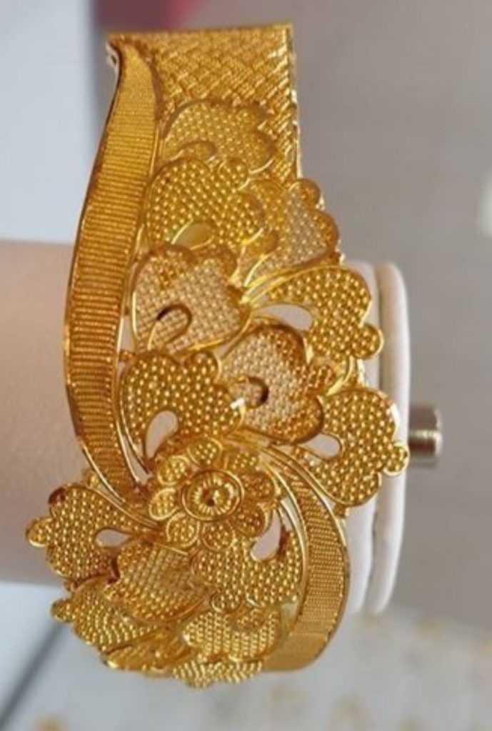 Bridal kangan 8